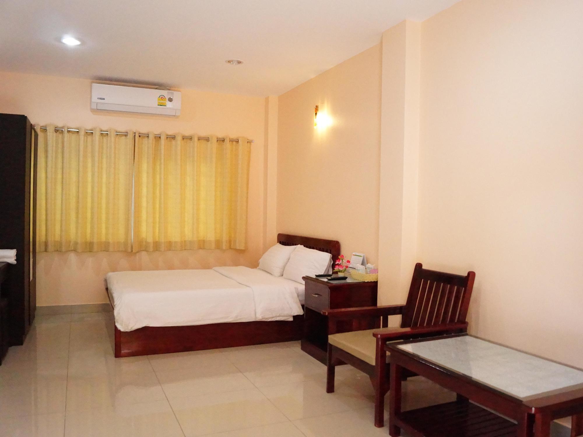 Jirasin Hotel & Apartment Ranong Extérieur photo